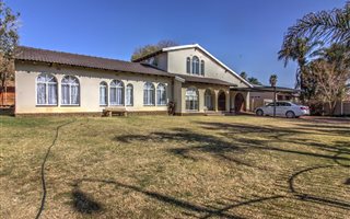 3 Bedroom House in Glen Marais