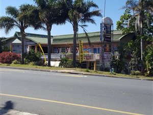 110 m² Office Space in Uvongo