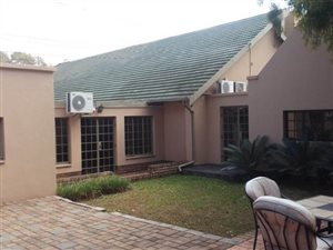 24 m² Commercial space in Clubview