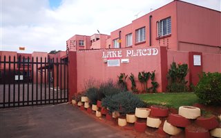 2 Bedroom Duplex in Primrose