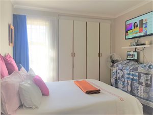 1 Bed Apartment in Waves Edge