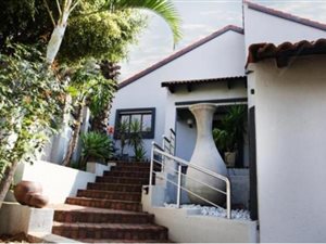 2 Bed House in Waterkloof Ridge