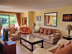 4 Bed House in Mossel Bay Golf Estate