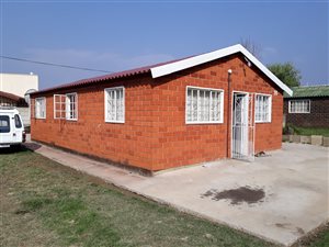 3 Bed House in Lennoxton