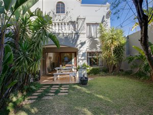 1 Bed Apartment in Melrose North