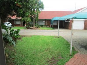 3 Bedroom Townhouse in Elandsrand