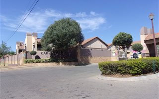 3 Bedroom House in Noordwyk