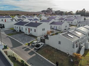 3 Bed Townhouse in Stellenbosch Central