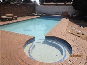 1 Bed Garden Cottage in Germiston Central