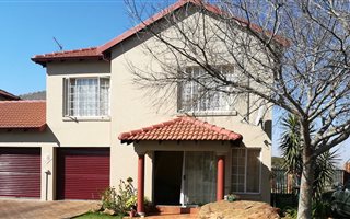 3 Bedroom Duplex in Elandspark