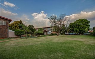 2 Bedroom Apartment in Linden