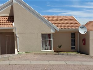 3 Bed Townhouse in Quellerina