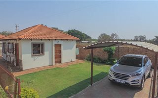 2 Bedroom House in Theresa Park