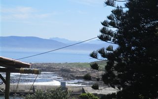 6 Bedroom House in Gansbaai and surrounds