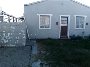 3 Bed House in New Woodlands