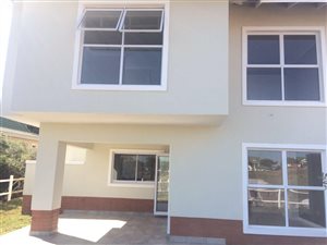 3 Bed Townhouse in Mt Edgecombe