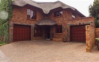 4 Bedroom Cluster in Dayanglen