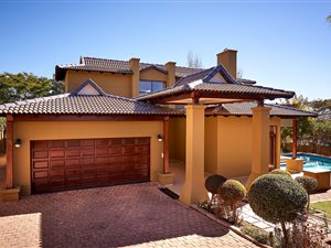 4 Bed House in Carlswald North Estate