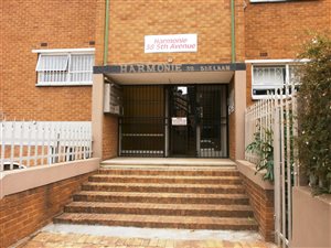 2 Bed Apartment in Alberton