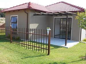 2 Bed House in Heatherview