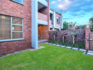 2 Bed Apartment in Menlo Park
