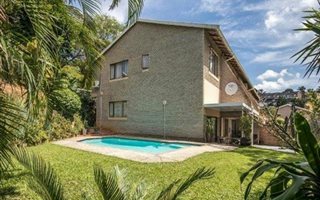 6 Bedroom Townhouse in New Germany