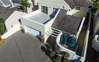4 Bedroom House in Royal Alfred Marina