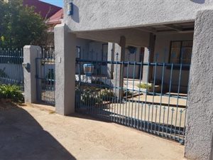 2 Bed House in Beaconsfield