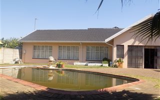 4 Bedroom House in Hutten Heights