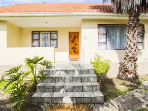 3 Bedroom House in Greenfields