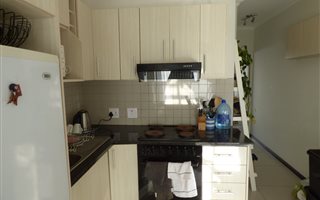 1 Bedroom Apartment in Bloubergstrand