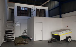 365 m² Industrial space in Glen Anil