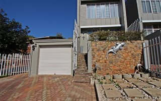 2 Bedroom Duplex in Florida Hills