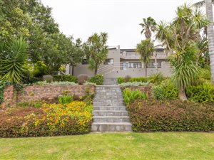 3 Bed House in Eden