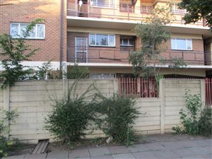 1 Bed Apartment in Vereeniging Central