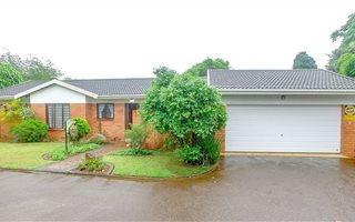 3 Bedroom Duplex in Kloof