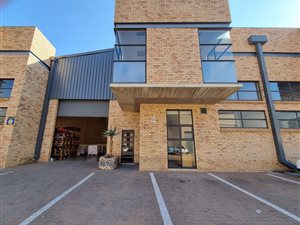 655 m² Industrial space in Ormonde