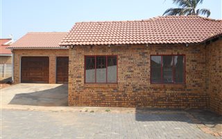 3 Bedroom House in Doornpoort and surrounds