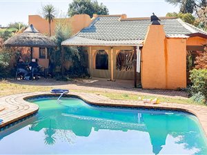 6 Bed House in Vanderbijlpark SE7