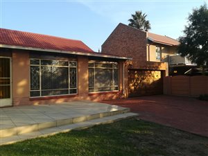 4 Bed House in Freeway Park