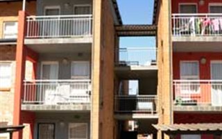 1 Bedroom Flat in Carlswald Estate