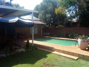 5 Bed House in Wierda Park