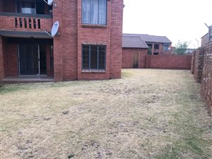 2 Bed Apartment in Mooikloof Ridge