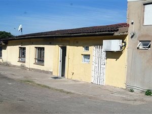 2.4 ha Farm in Cliffdale