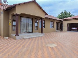 3 Bed House in Alveda