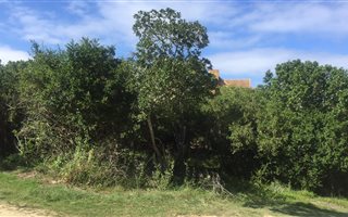 868 m² Land available in The Village