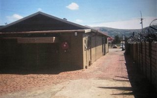 200 m² Retail Space in Daspoort