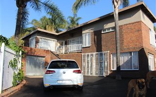 4 Bedroom House in Erasmia