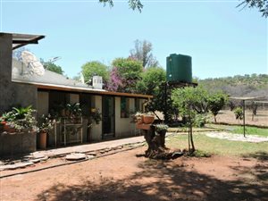 48 ha Farm in Zeerust