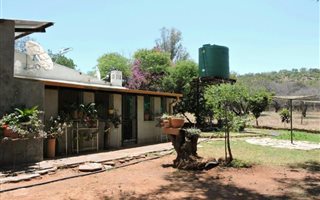 48 ha Farm in Zeerust